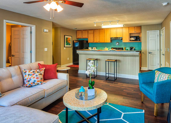 Model_Living_Smiths_Landing_Apartments 16