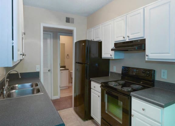 Clear Run Apartments in Wilmington NC Kitchen 4