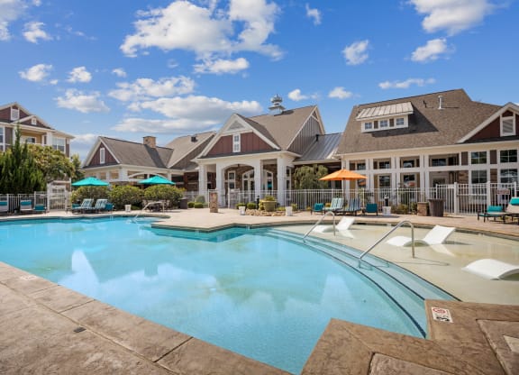 the preserve at ballantyne commons resort style swimming pool