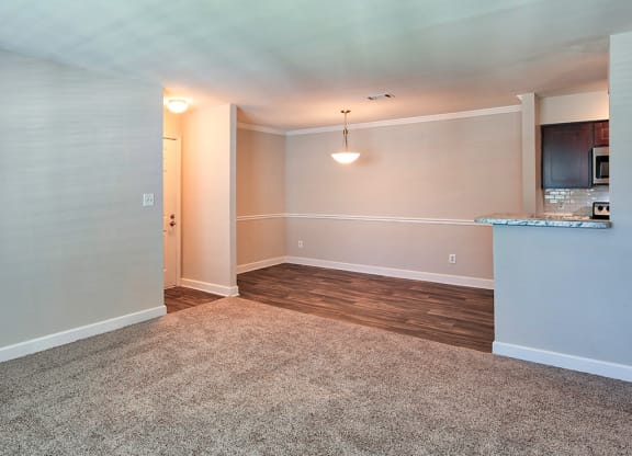 Waterman's Crossing Apartments dining