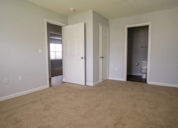Bedroom at Flintlake Apartments