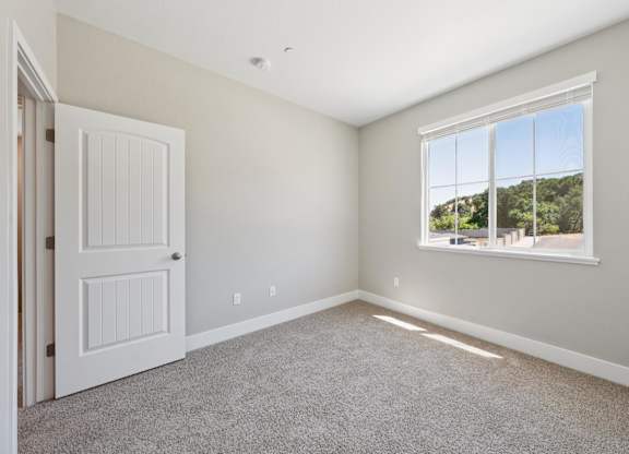A Room with a White Walls at Montessa Apartments, Vacaville, California