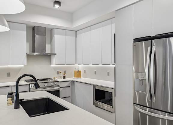 Double-door refrigerators with bottom freezers
