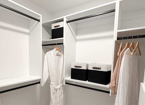 California-style walk-in closets