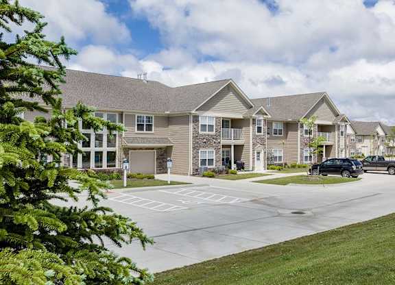1-, 2- & 3-bedroom apartments up to 1605 sf