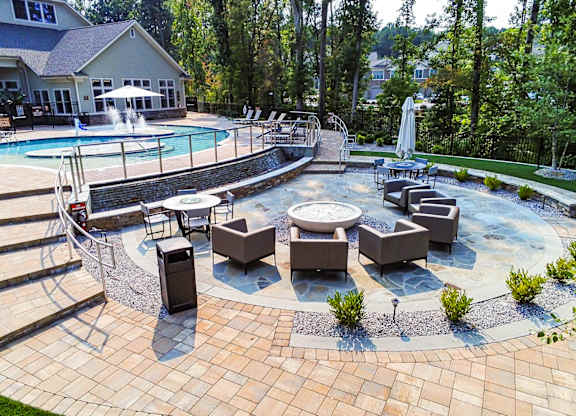 Outdoor lounge area with fire pit