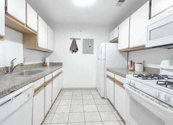 Fully-equipped kitchens
