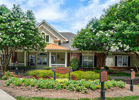 Leasing office and clubhouse