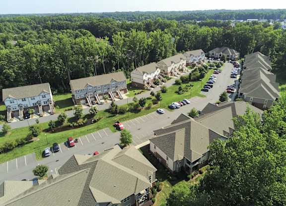 Aerial view of Legacy Cornelius Apartments in coveted location near Lake Norman and Ramsey Park Beach