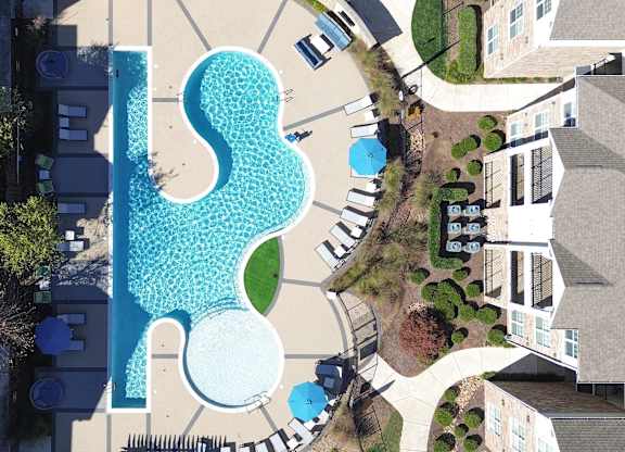 Pool with swim lane