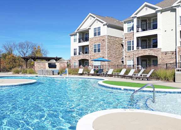 Pool with swim lane