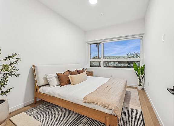 Bedroom with a bed at 701 Hudson, California