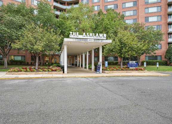 The Ashlawn Apartment Complex at Ashlawn at Southern Towers, Alexandria, VA