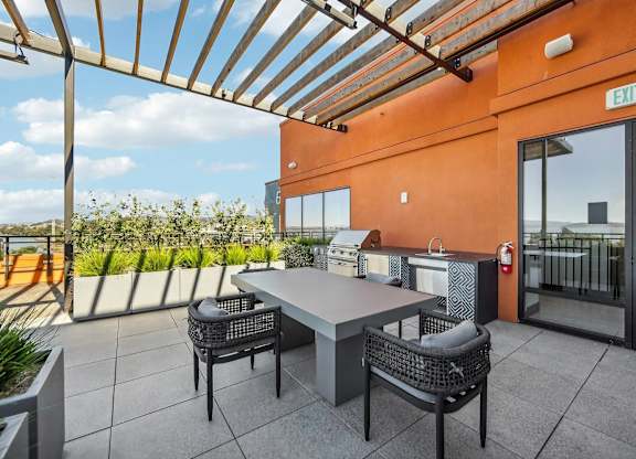 BBQ with Seating around at Bayview Apartments, California