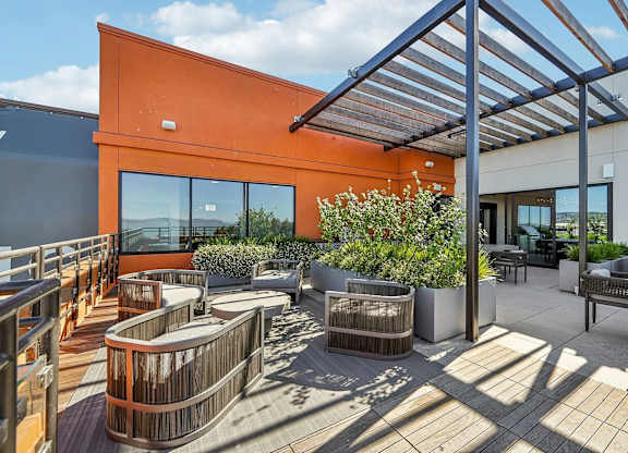 Rooftop seating area at Bayview Apartments, Emeryville, California