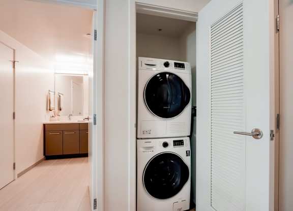 Washer Dryer In Unit at Channel House, Oakland, 94607