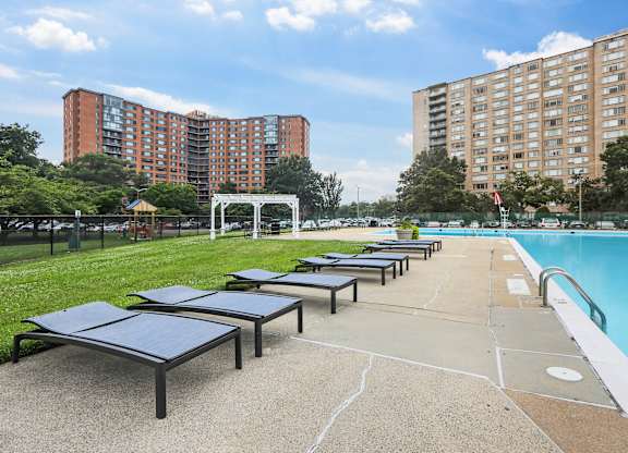 Sun lounge chairs at Monticello at Southern Towers, Alexandria, VA
