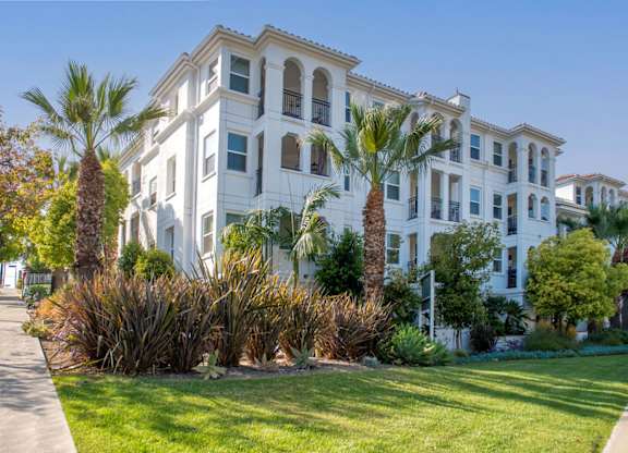 Elegant exterior of property at Parkview Living Apartments, Los Angeles, California