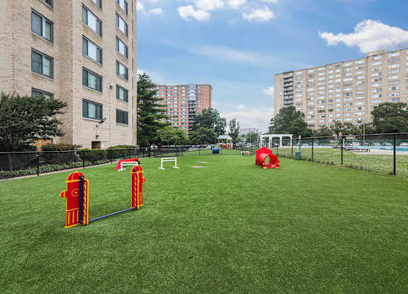 Park Area at Sherwood at Southern Towers, Alexandria, VA