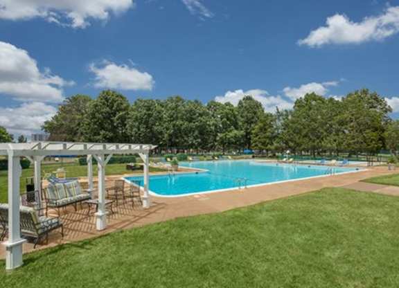 Pool Area at Stratford at Southern Towers, Alexandria