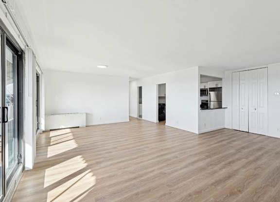 Unfurnished Living Area at Stratford at Southern Towers, Alexandria, VA
