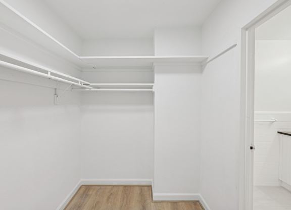 Large Closet at Stratford at Southern Towers, Alexandria