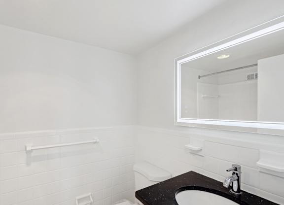 White Bathroom at Stratford at Southern Towers, Alexandria, 22311