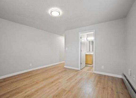 Vacant Living Area at Windmill, Indianapolis, IN