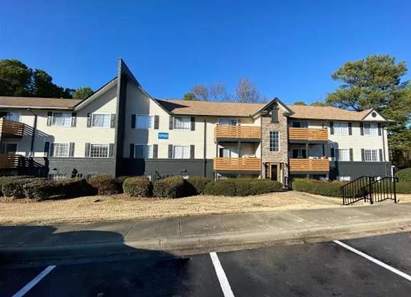 Parking Area at Latitude at Riverchase, Hoover, Alabama