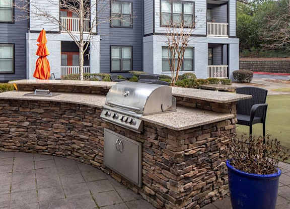 Grill Station at Vue at Embry Hills, Atlanta