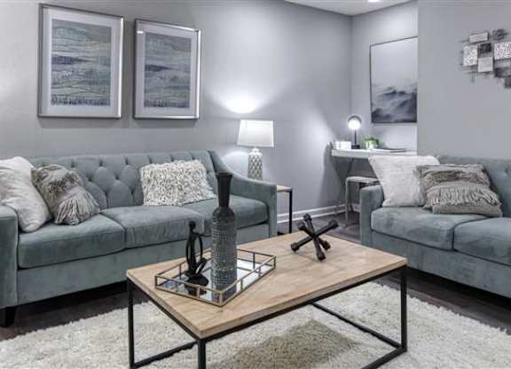 Living Room at Vue on Medlock, Georgia, 30092