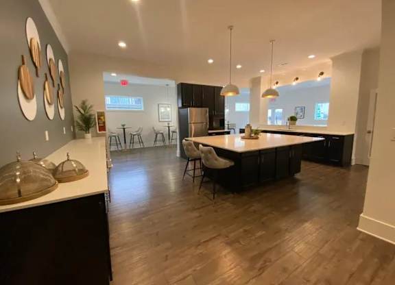 Eat In Kitchen at Cumberland Pointe, Smyrna, Georgia
