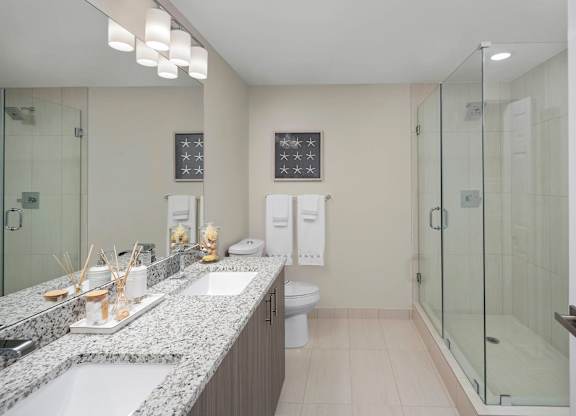 Vanity Lights at Palma, Doral