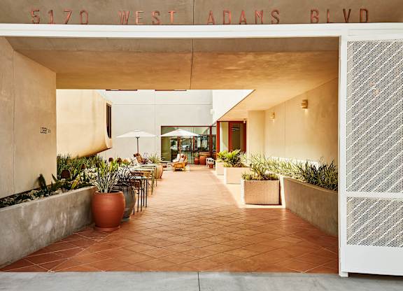 Outdoor Patio at Alsace Living, Los Angeles