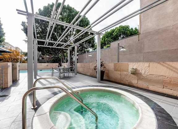 Hot Tub at Catania, Pasadena, CA 91105