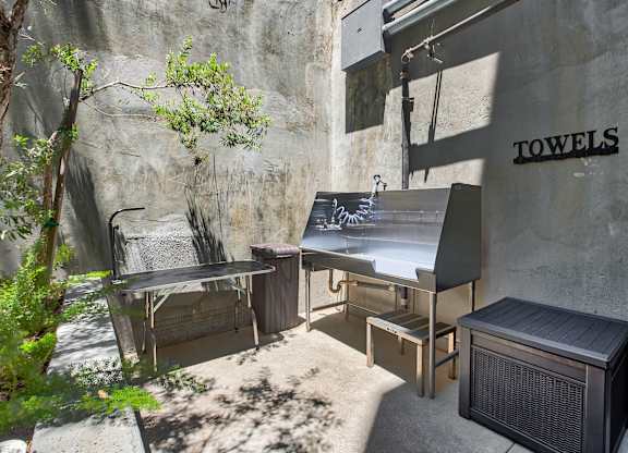 Outdoor Grill And Patio at The Dillon, Los Angeles, CA 90026