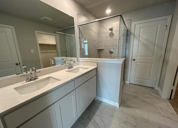 White Bathroom at Cottages at Beltmill Apartments, Saginaw, Texas