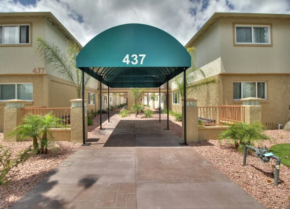 Stop at South Mary Place at South Mary Place, Sunnyvale, CA, 94086