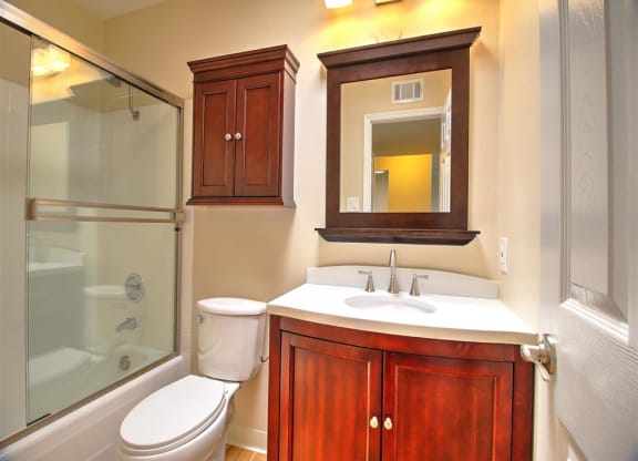Bathroomat Madison Place, San Mateo, CA, 94403