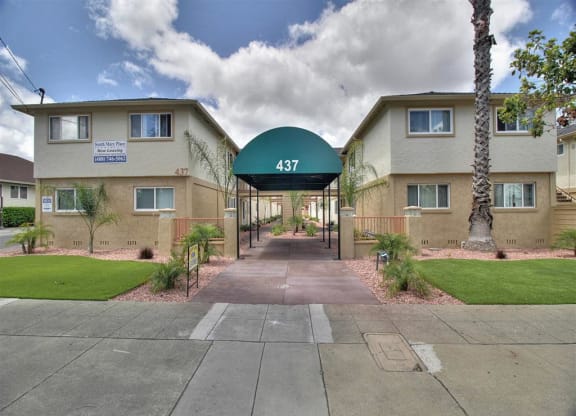 Street view at South Mary Place, Sunnyvale, California