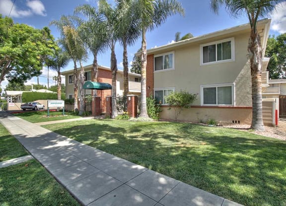 Walk path at Sunnyvale Court, Sunnyvale