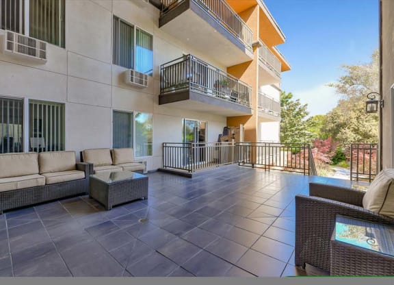Sofas at The Luxe, Santa Clara, 95051