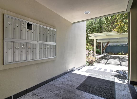 Mailbox at Wellesley Crescent, Redwood City, California