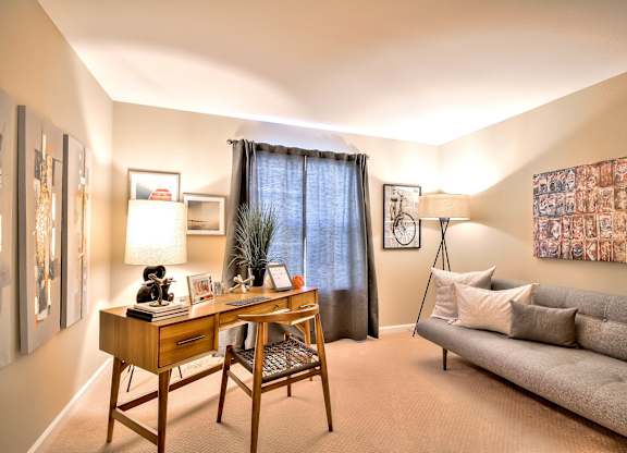 Home office with desk and sofa at Rosemeade Apartments, Roseville, CA 95661