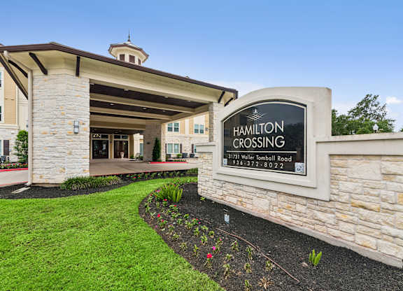 Hamilton Crossing is a residential community located at 3111 W. Tomball Road.