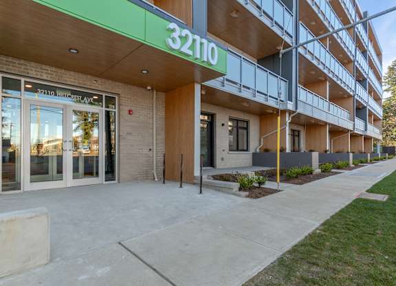 Image of front of building at Hillcrest Ave located in Abbotsford, BC
