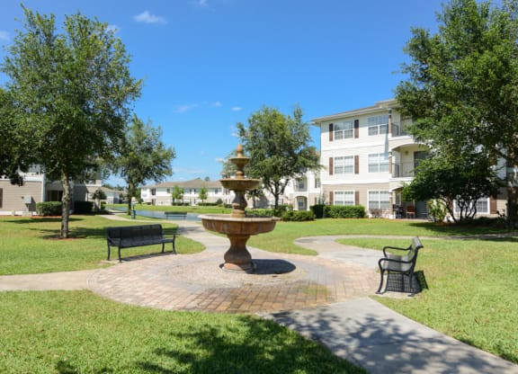 Addison Landing Fountain