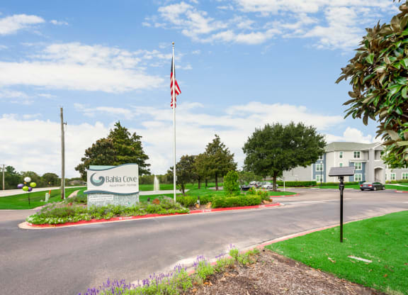 Bahia Cove Apartments Exterior Sign