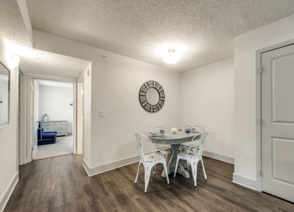Bahia Cove Apartments Dining Room