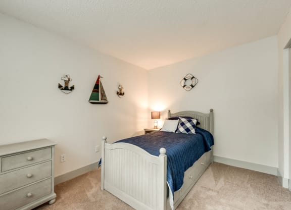 Bahia Cove Apartments Model Bedroom